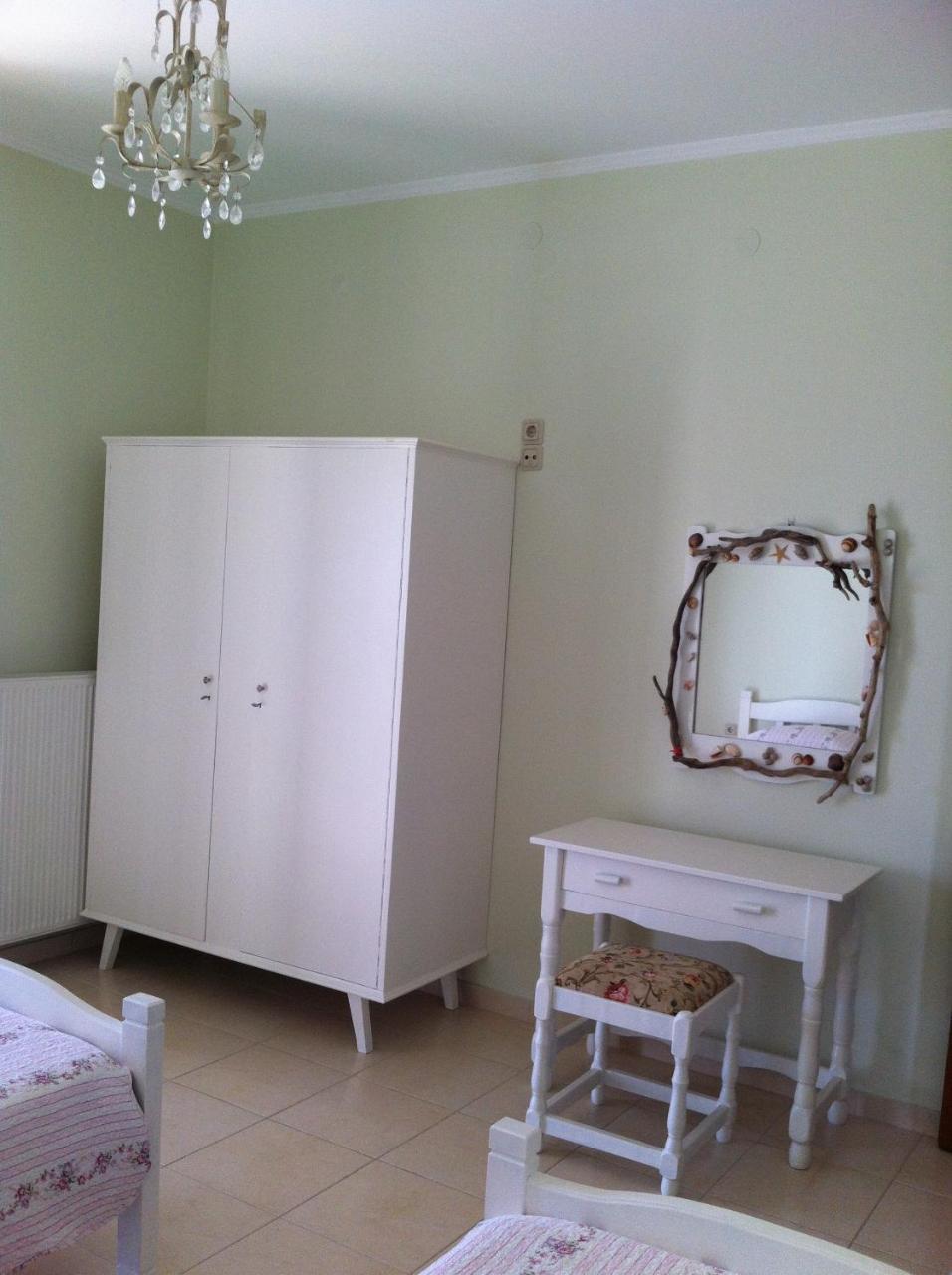 ארילס Eleni Apartments מראה חיצוני תמונה